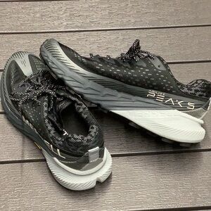 Merrell Black Athletic Shoes with Textured Knit Upper and Cushioned Sole